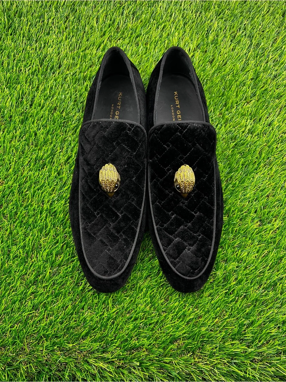 Kurt Geiger London Hugh Golden Eagle Loafer Men’s Black Velvet Dress Shoes 12.5